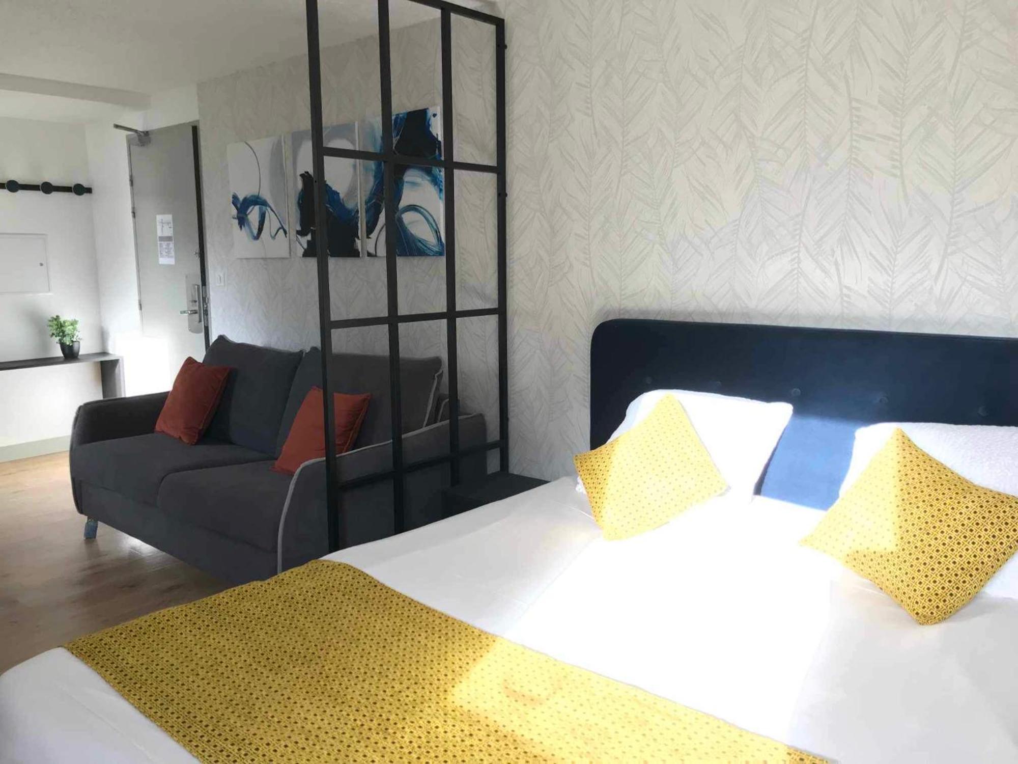 Cit'Hotel Design Booking Evry Saint-Germain-Les-Corbeil Senart Dış mekan fotoğraf